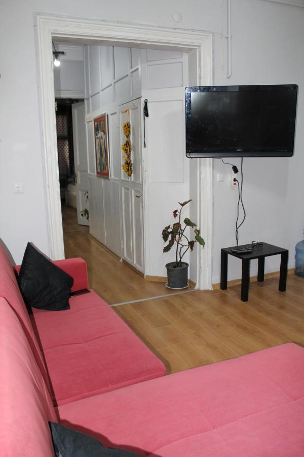 Apartamento For Those Who Want To Be Close To Beyoglu Istiklal Street Estambul Exterior foto